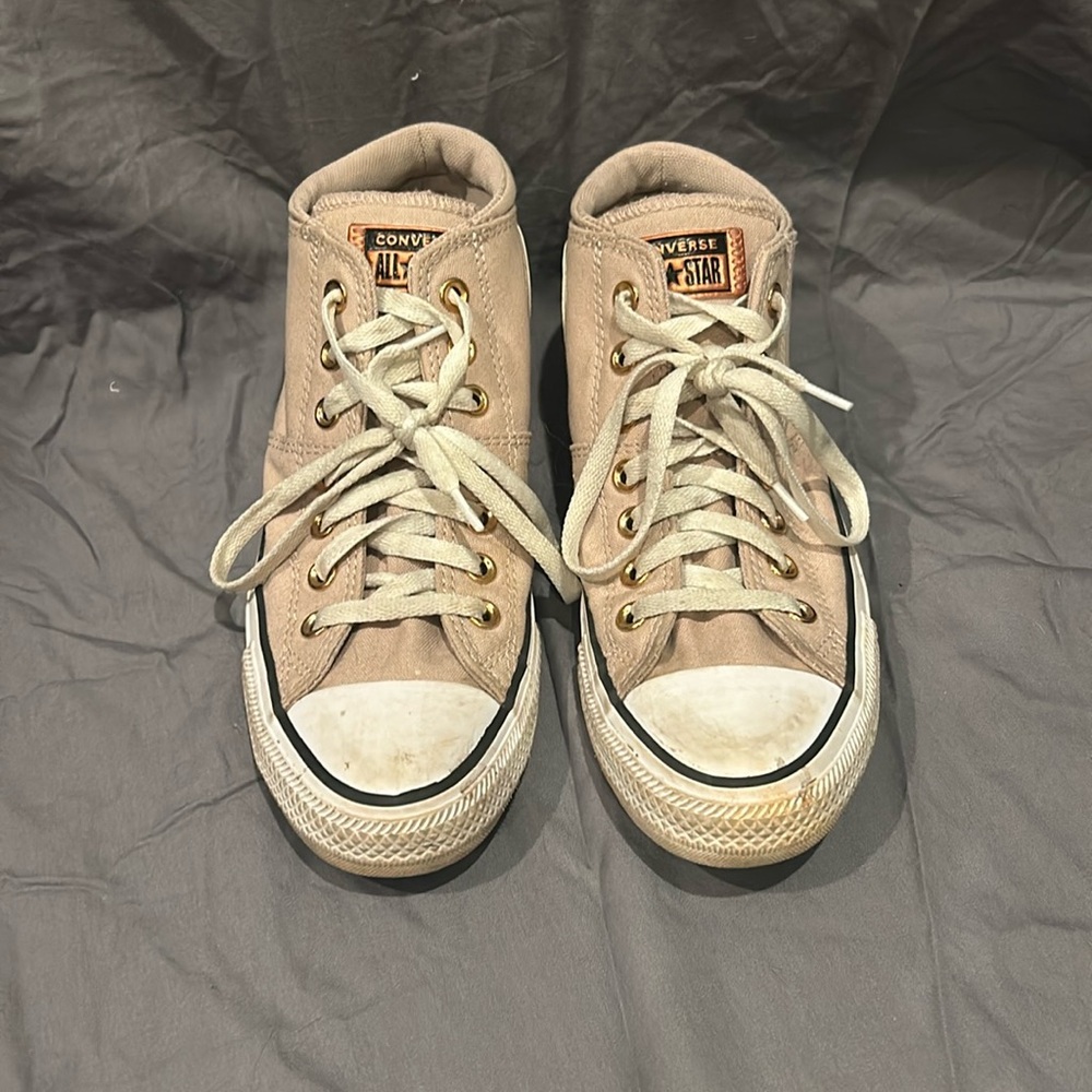 Pink converse with rose gold details
